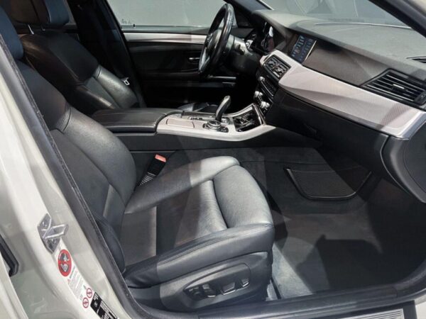 BMW Série 5 525D – Image 11