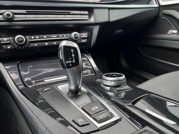 MW Serie-5 520D M-SPORT KEYLESS CRUISE NAVI XENON – Image 6