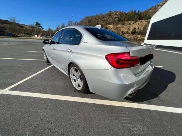 BMW Série 3 330E – Image 5