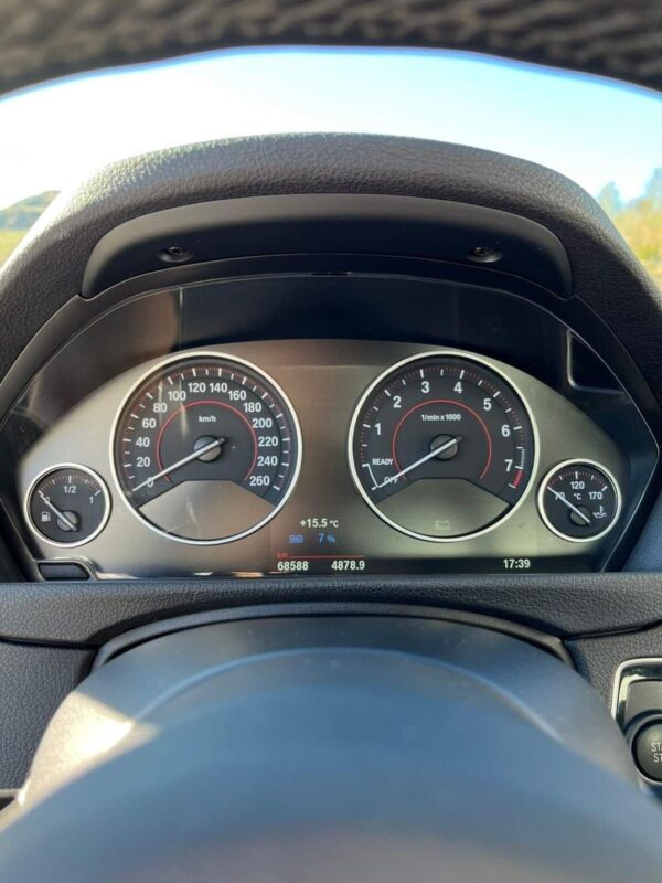 BMW Série 3 330E – Image 9
