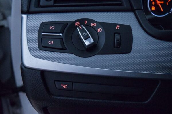 BMW Série 5 520D W SPORT – Image 4