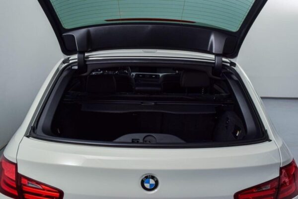 BMW Série 5 520D W SPORT – Image 10