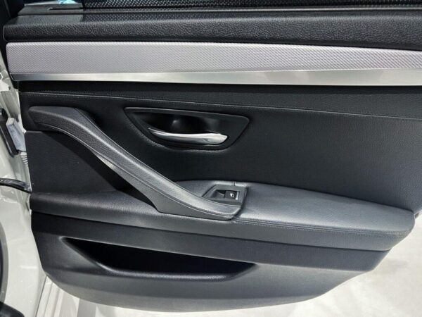 BMW Série 5 525D – Image 6