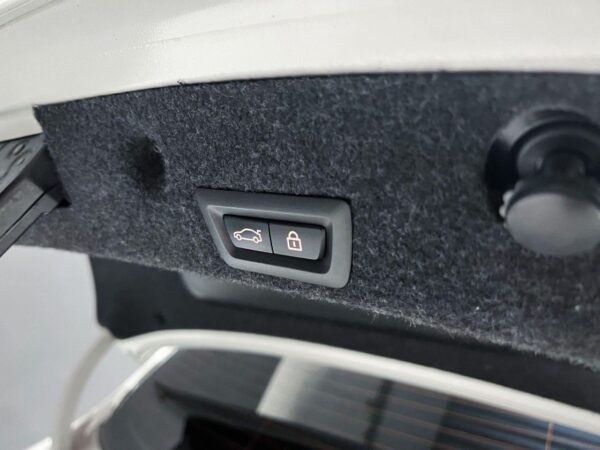 BMW Série 5 525D – Image 9