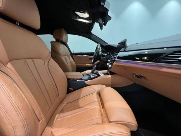 BMW SERIE-5 – Image 11