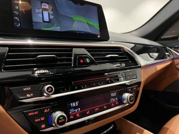 BMW SERIE-5 – Image 9