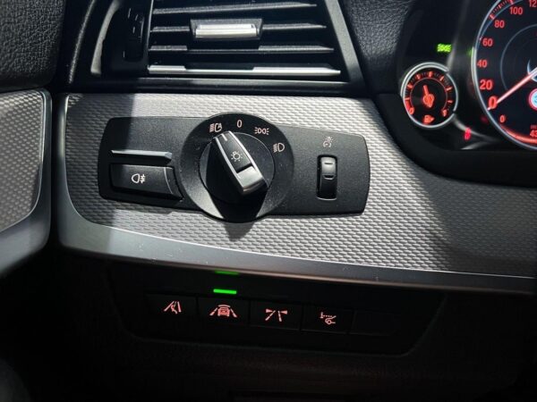 BMW Série 5 525D – Image 39