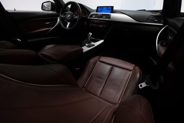 BMW série 320d – Image 28