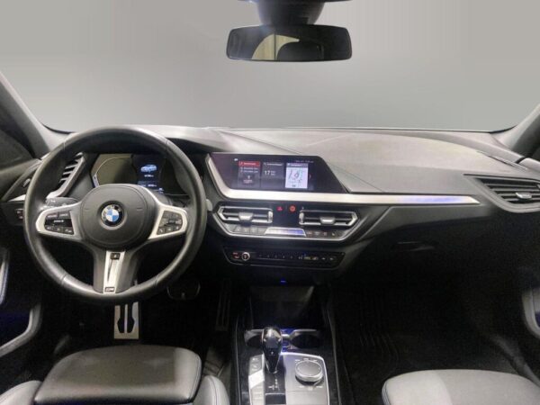 BMW Série 1 118i – Image 11