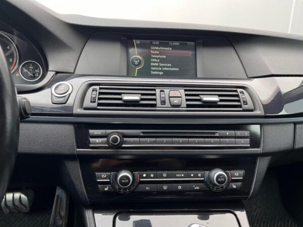 MW Serie-5 520D M-SPORT KEYLESS CRUISE NAVI XENON – Image 25
