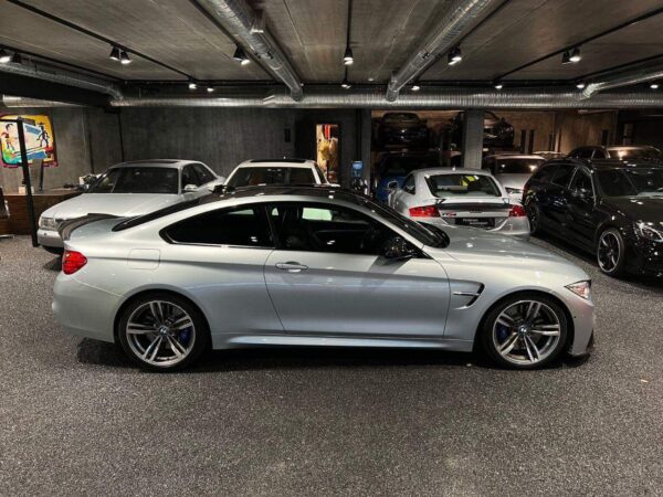 BMW M4 Carbonx4 – Image 9
