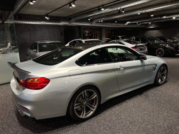 BMW M4 Carbonx4 – Image 11