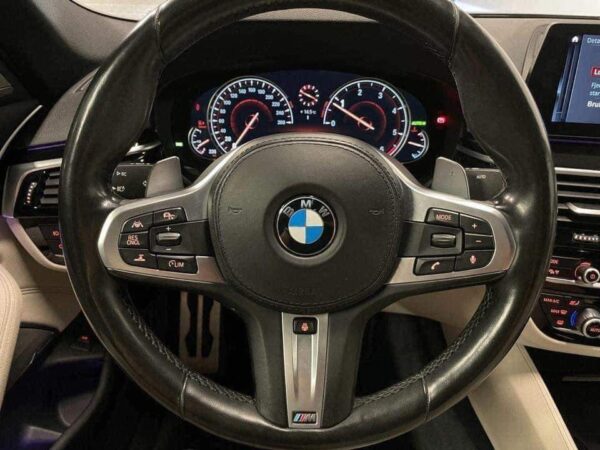 BMW Série 5 520d M-SPORT – Image 10