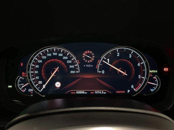 BMW Série 5 520d M-SPORT – Image 14